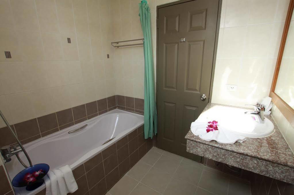 Hotel Pranang Flora House à Ao Nang Extérieur photo